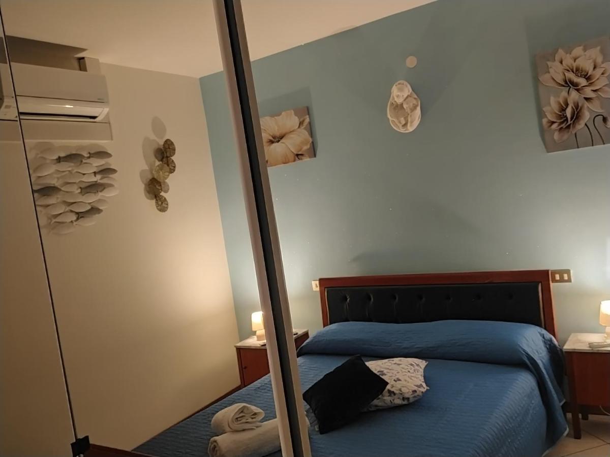 Affittacamere Lo Scoiattolo Di Mannocchi Lorella Porto SantʼElpidio Exterior foto