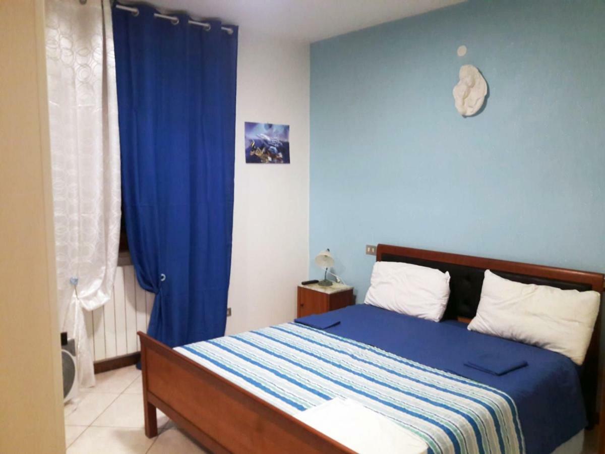 Affittacamere Lo Scoiattolo Di Mannocchi Lorella Porto SantʼElpidio Exterior foto