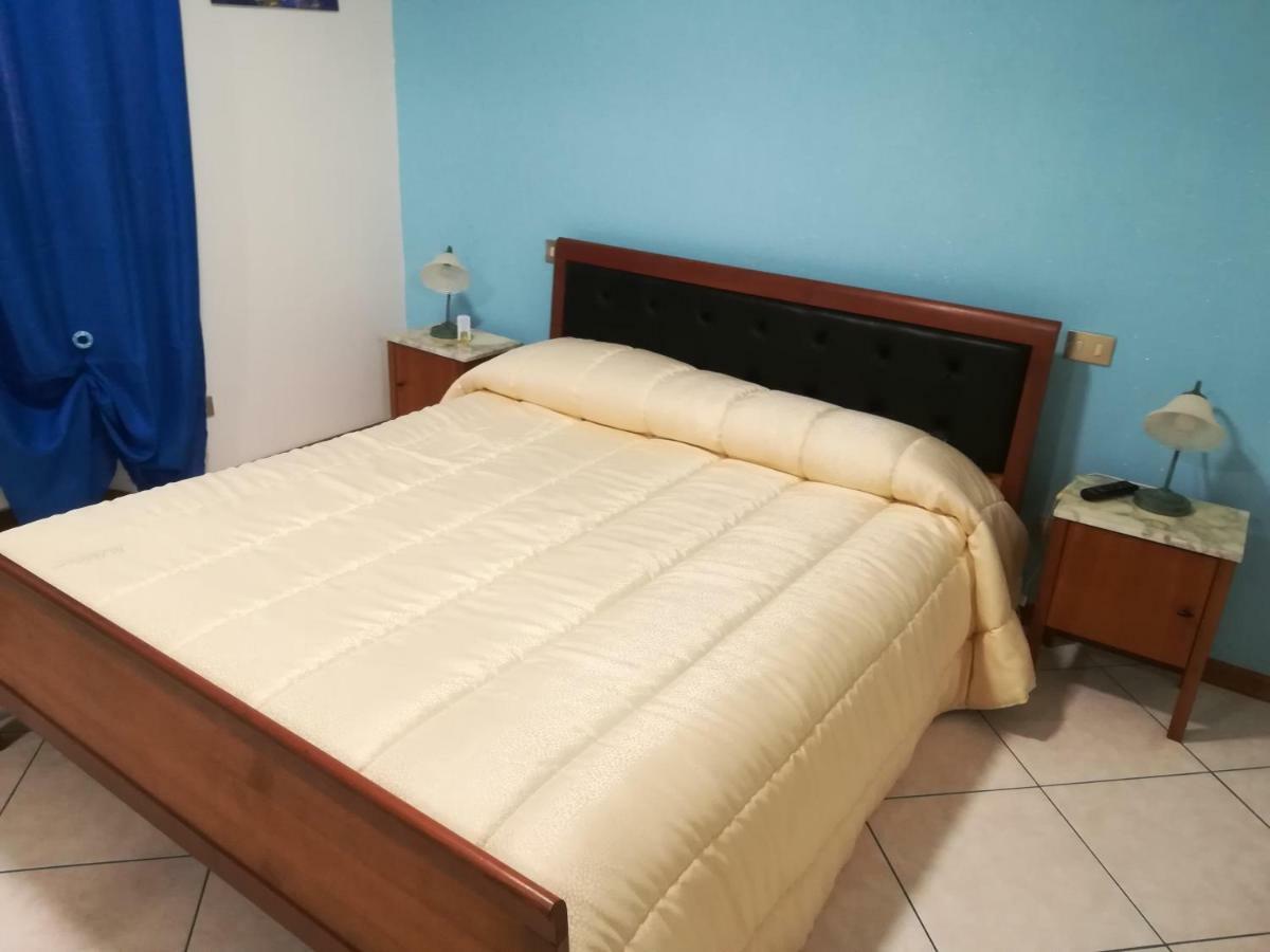 Affittacamere Lo Scoiattolo Di Mannocchi Lorella Porto SantʼElpidio Exterior foto
