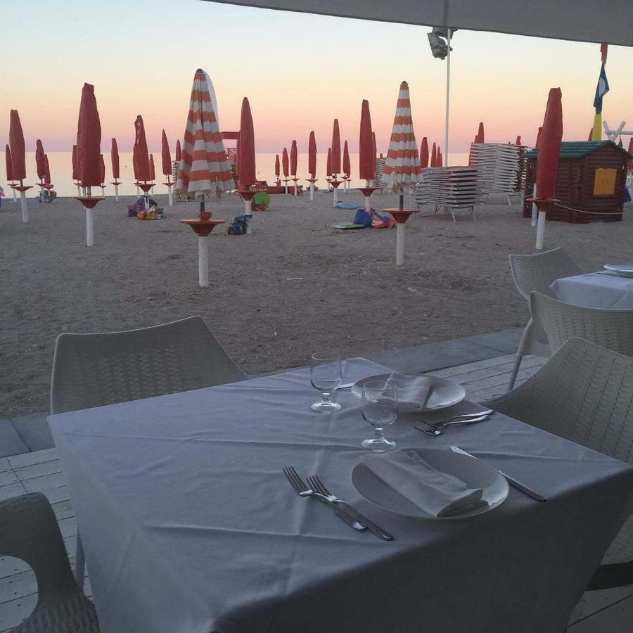 Affittacamere Lo Scoiattolo Di Mannocchi Lorella Porto SantʼElpidio Exterior foto
